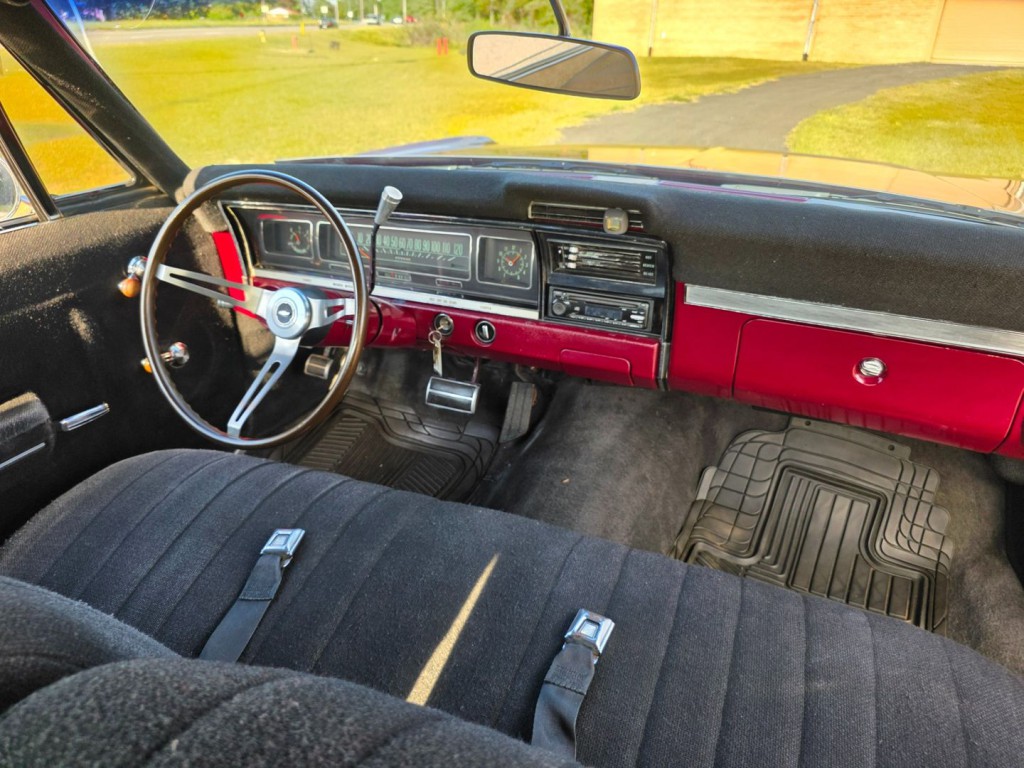 1968 Chevrolet Impala Image 28