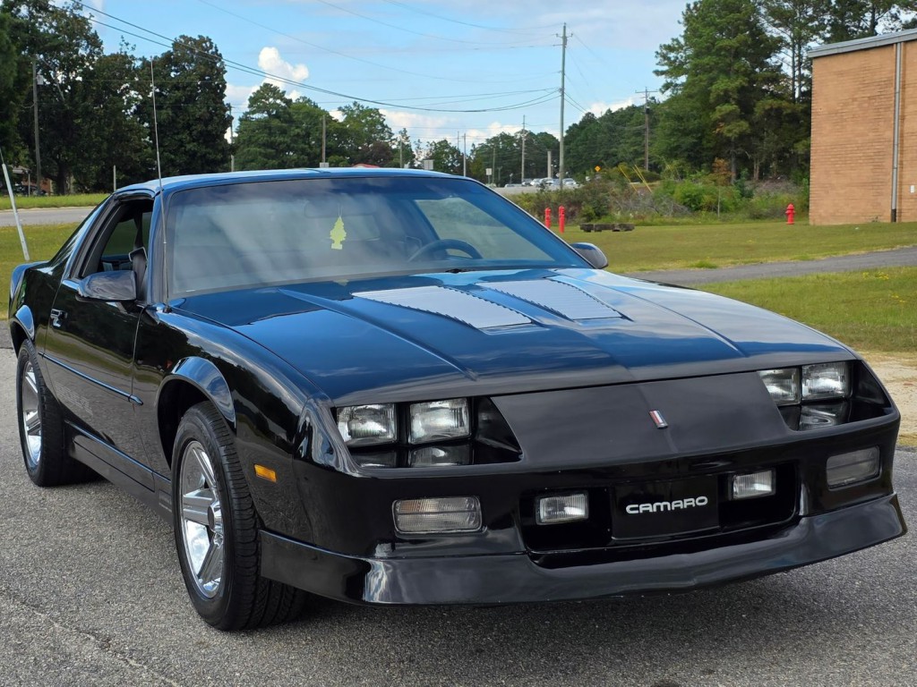 1989 Chevrolet Camaro Image 4
