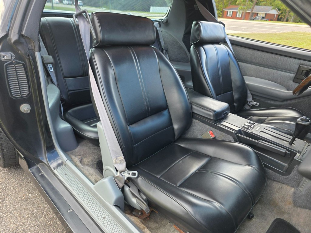 1989 Chevrolet Camaro Image 28