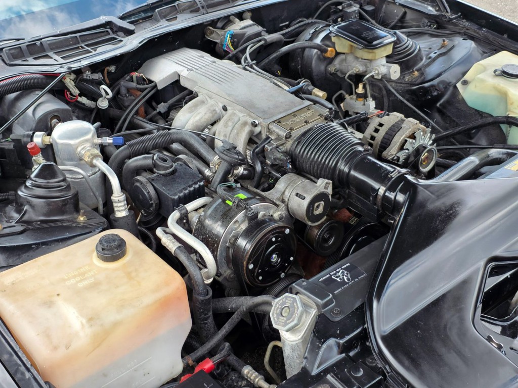 1989 Chevrolet Camaro Image 42