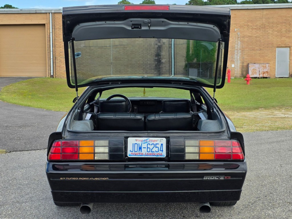 1989 Chevrolet Camaro Image 44