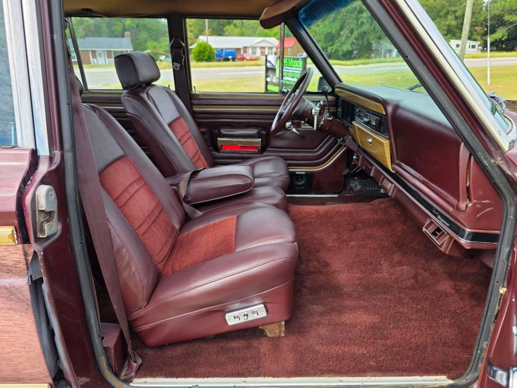 1987 Jeep Grand Cherokee Image 29