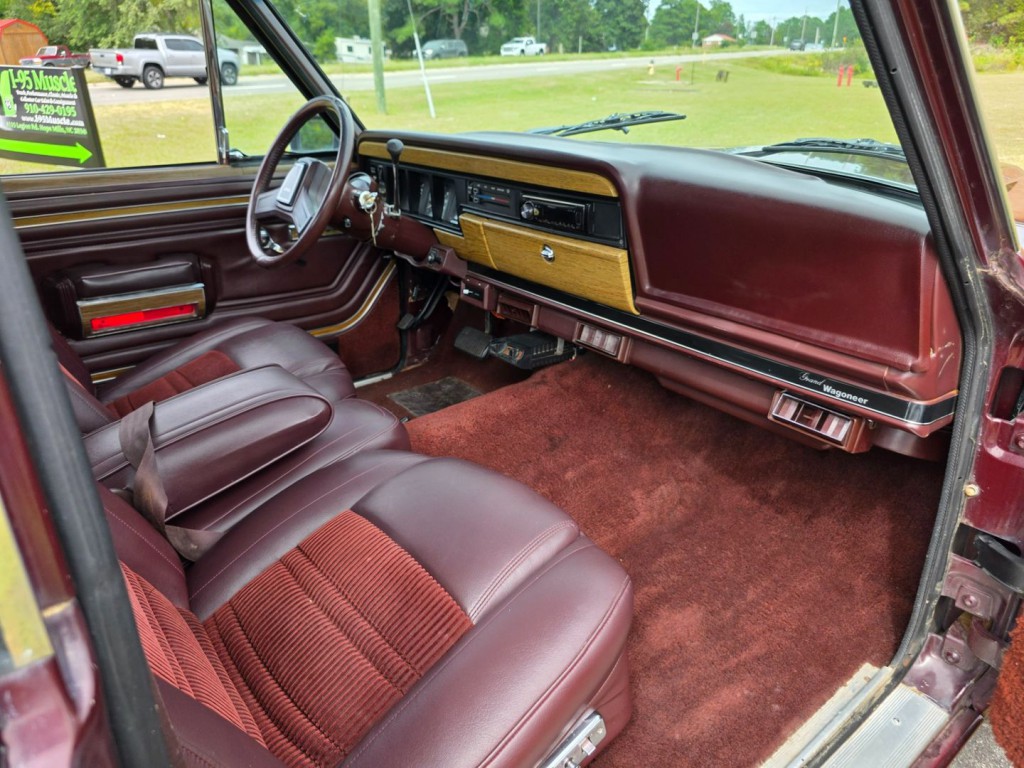 1987 Jeep Grand Cherokee Image 30