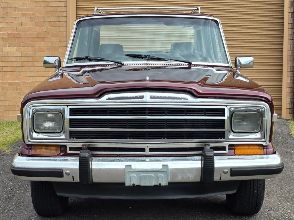 1987 Jeep Grand Cherokee Image 40