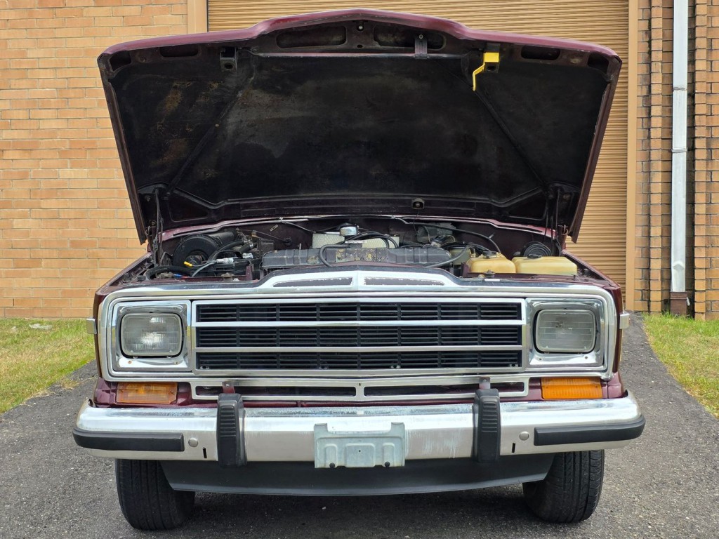 1987 Jeep Grand Cherokee Image 41