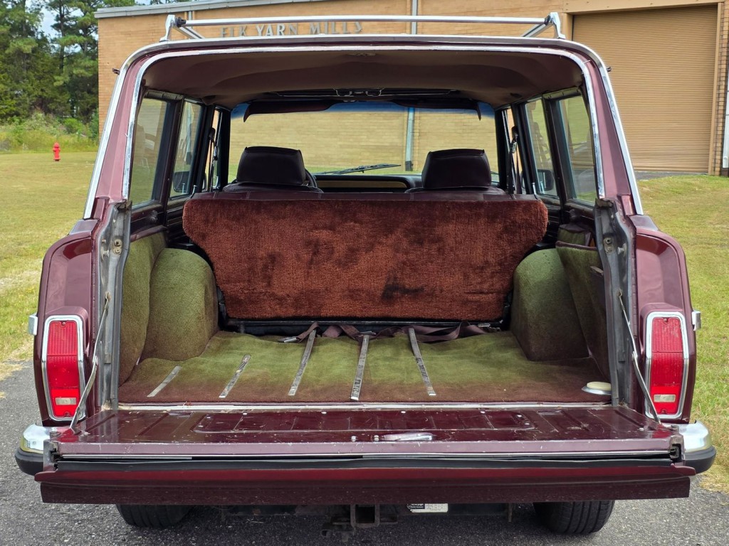 1987 Jeep Grand Cherokee Image 46