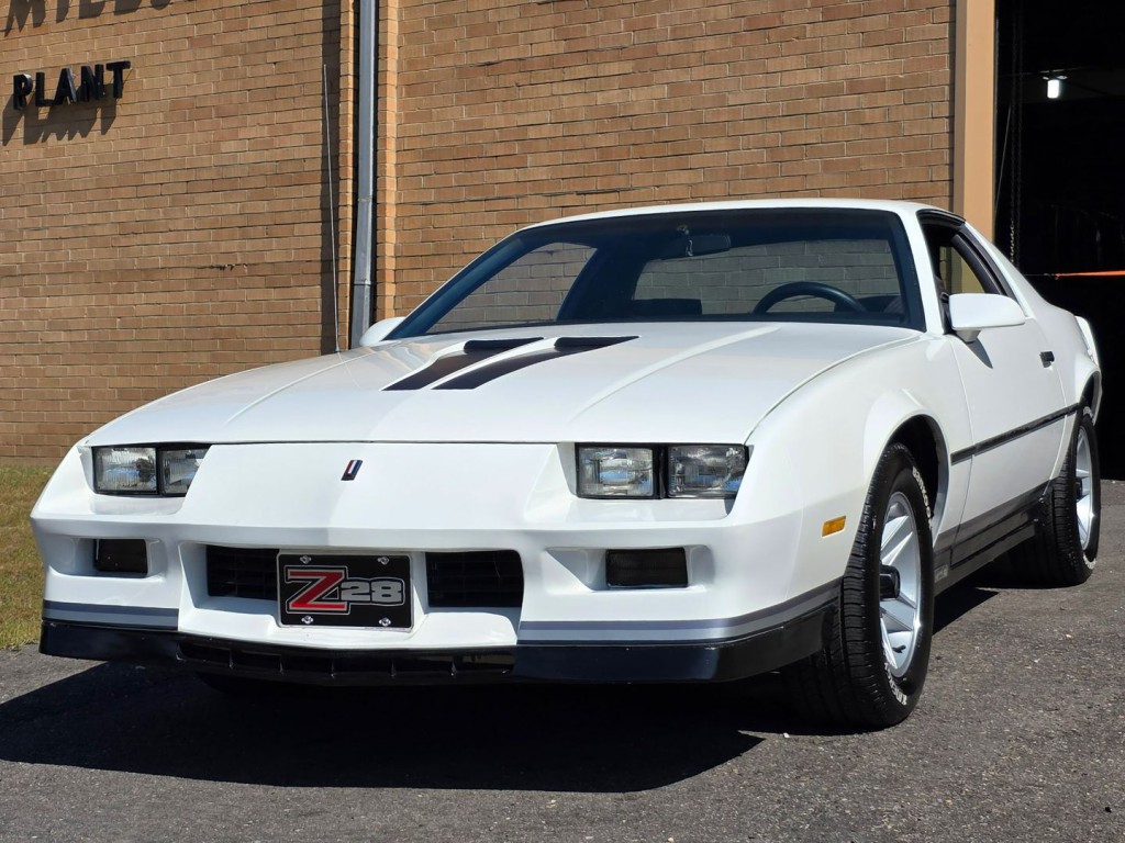 1984 Chevrolet Camaro Image 2