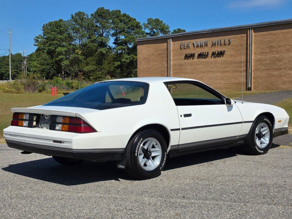 1984 Chevrolet Camaro Image 7