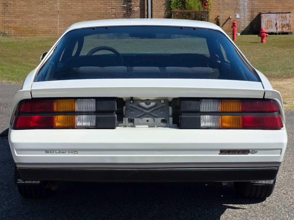 1984 Chevrolet Camaro Image 9