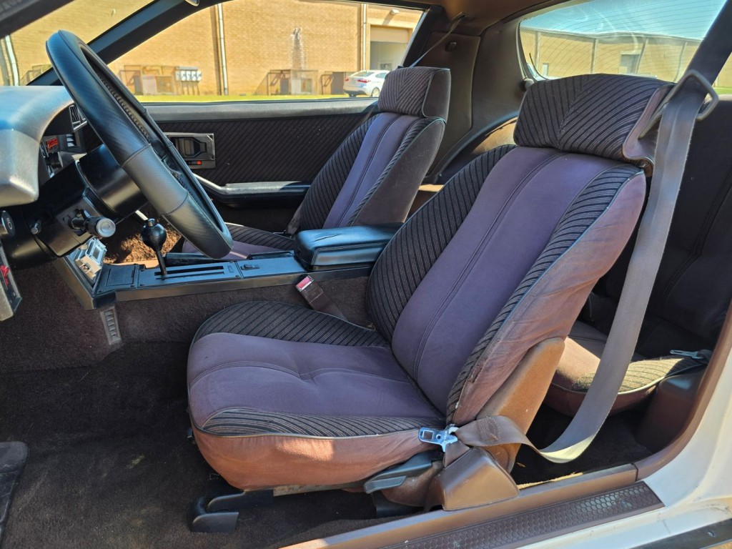 1984 Chevrolet Camaro Image 14