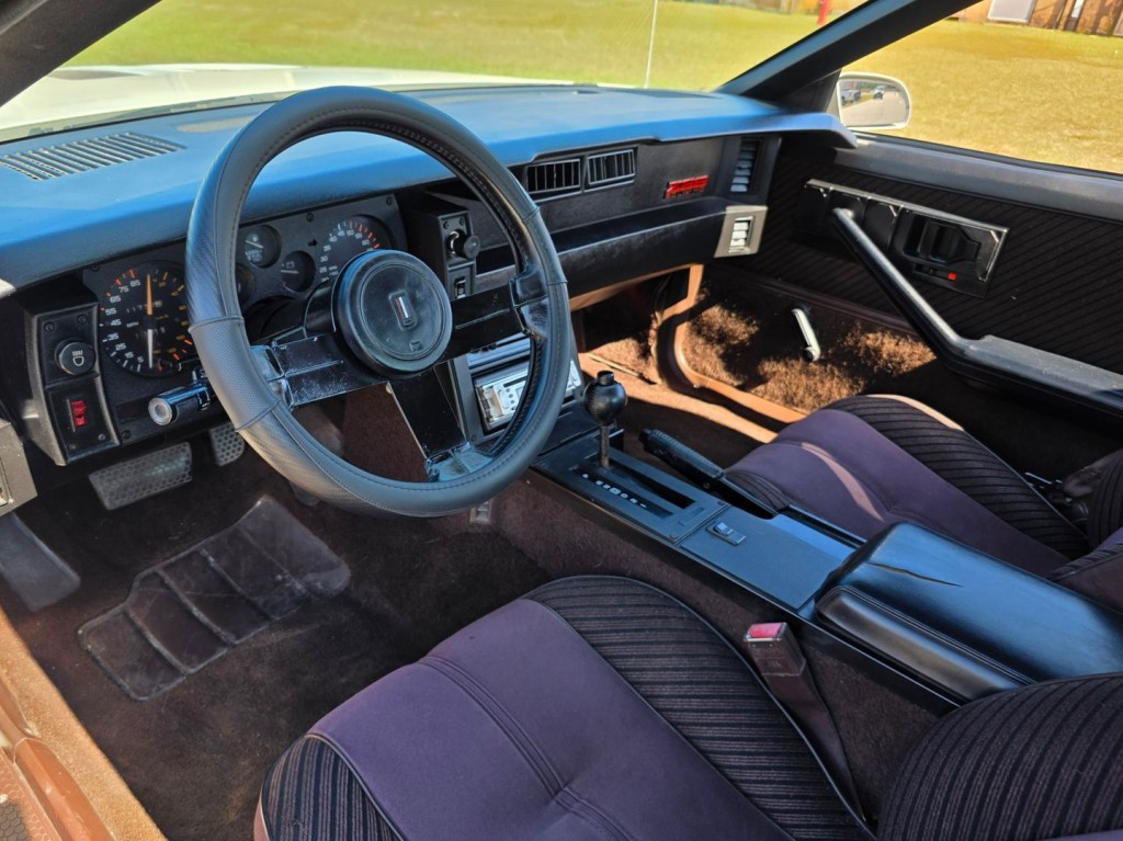 1984 Chevrolet Camaro Image 16