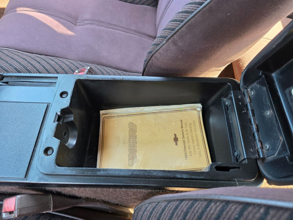 1984 Chevrolet Camaro Image 23