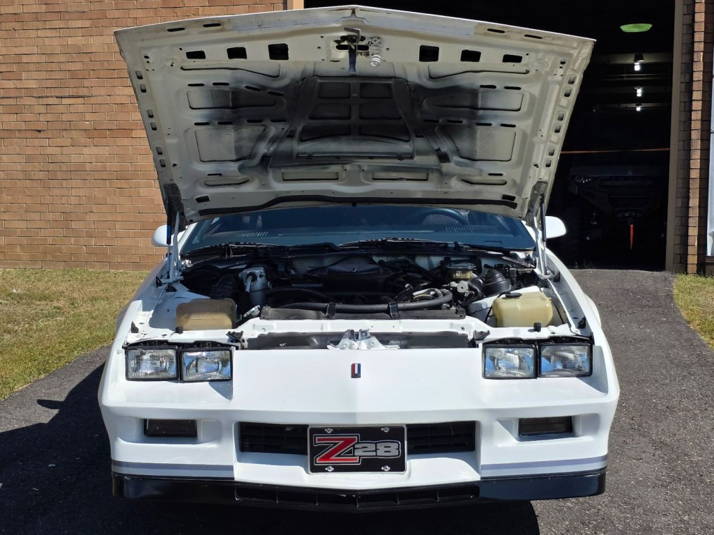1984 Chevrolet Camaro Image 38