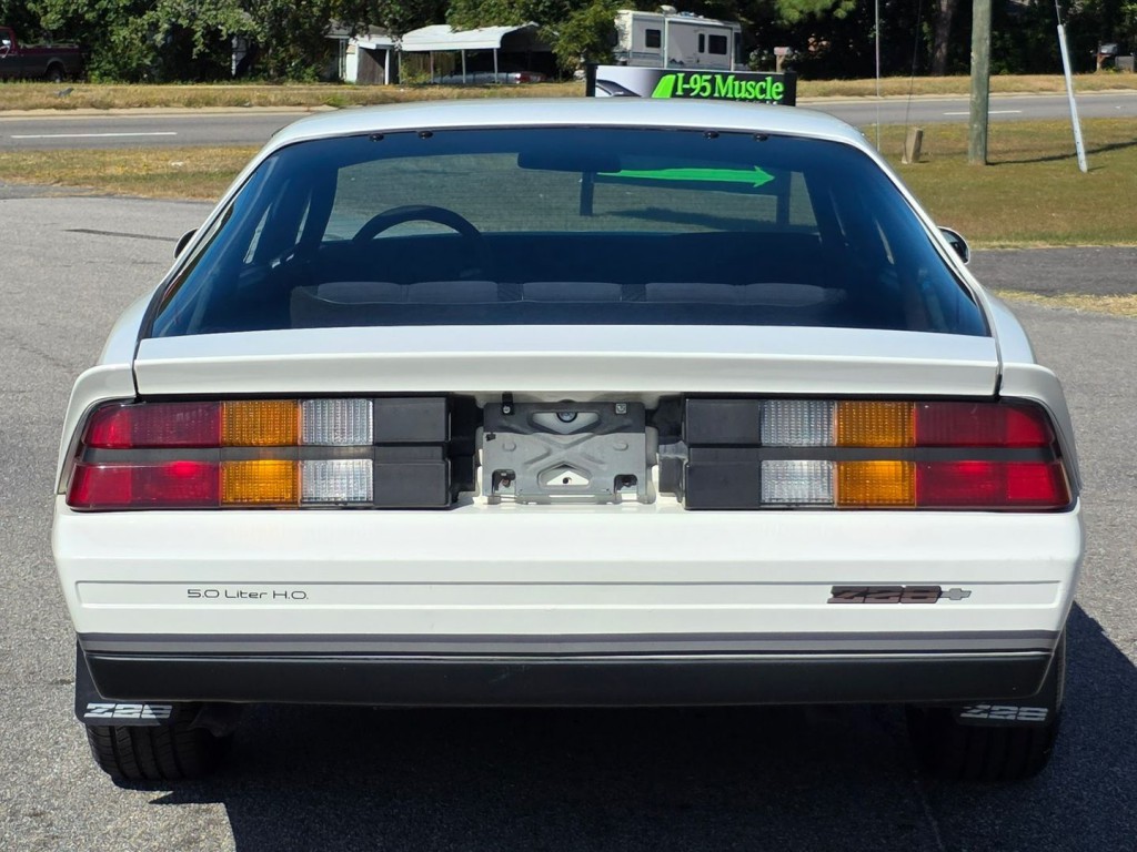1984 Chevrolet Camaro Image 42