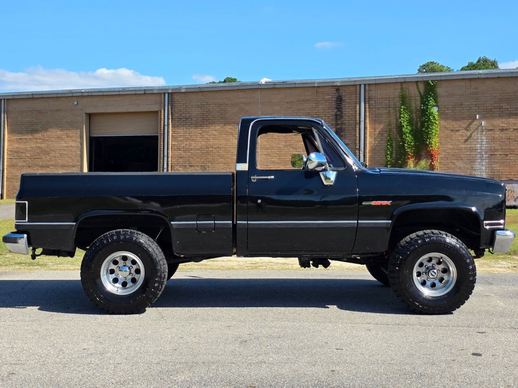 1981 Chevrolet C/K 10 Image 6