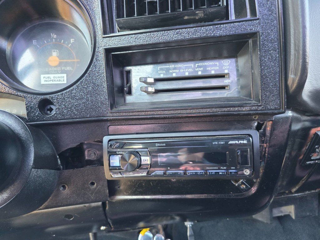 1981 Chevrolet C/K 10 Image 21