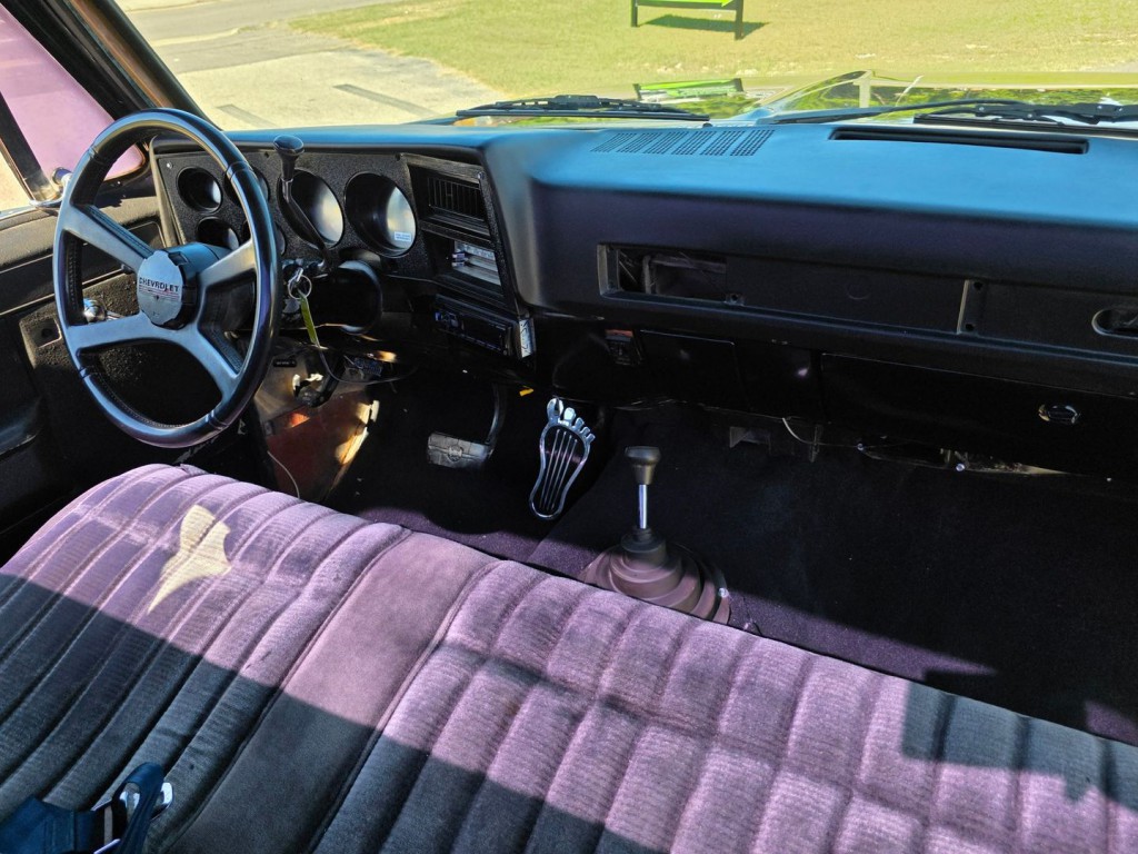1981 Chevrolet C/K 10 Image 32
