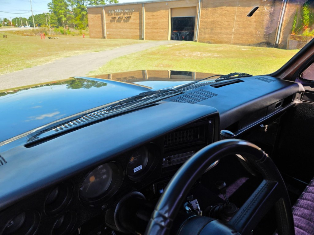 1981 Chevrolet C/K 10 Image 34