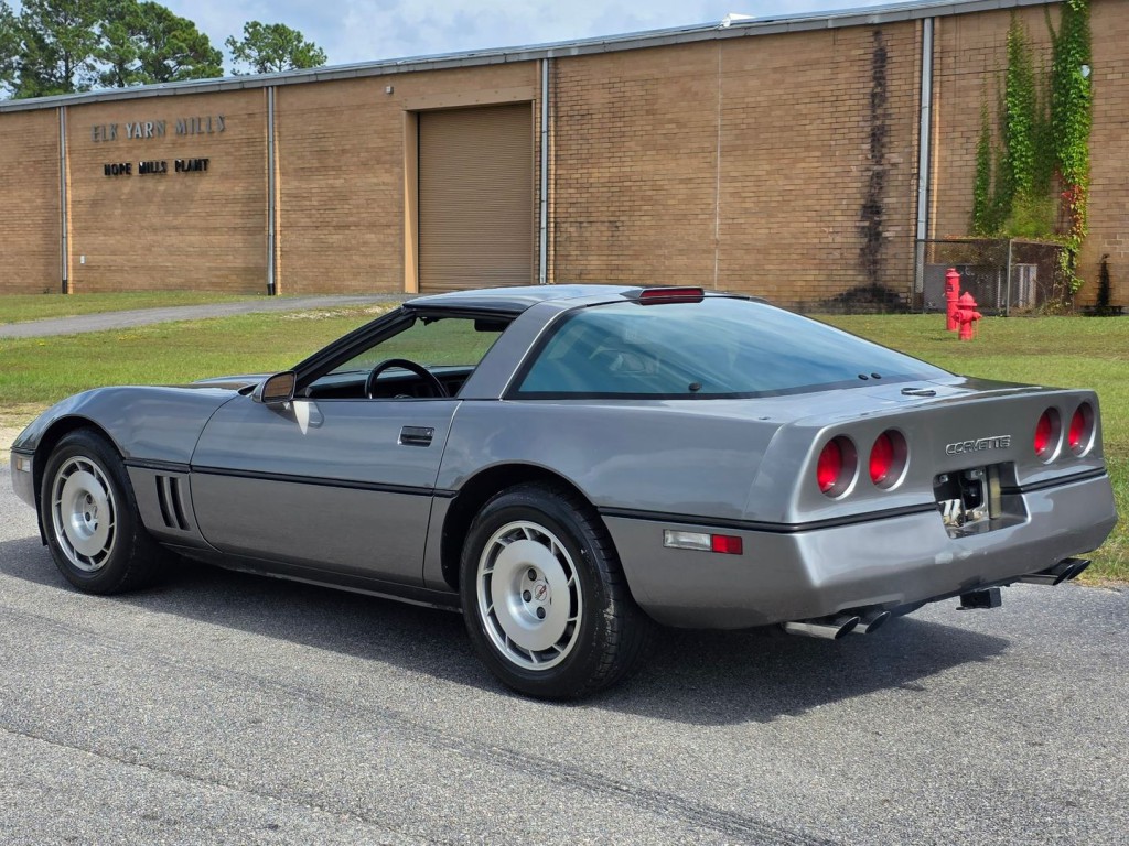 1986 Chevrolet Corvette Image 11