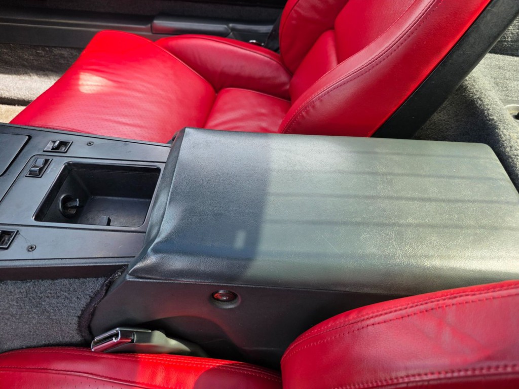 1986 Chevrolet Corvette Image 24