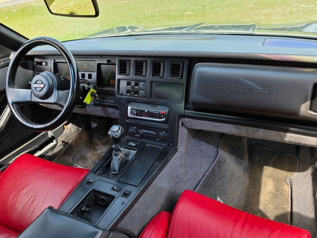 1986 Chevrolet Corvette Image 31