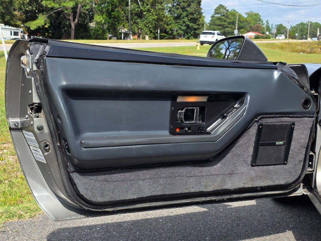 1986 Chevrolet Corvette Image 36