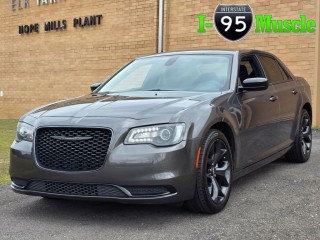 Image for 2022 Chrysler 300 Touring ID: 6896150