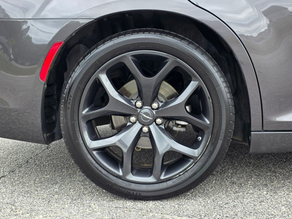 2022 Chrysler 300 Image 51