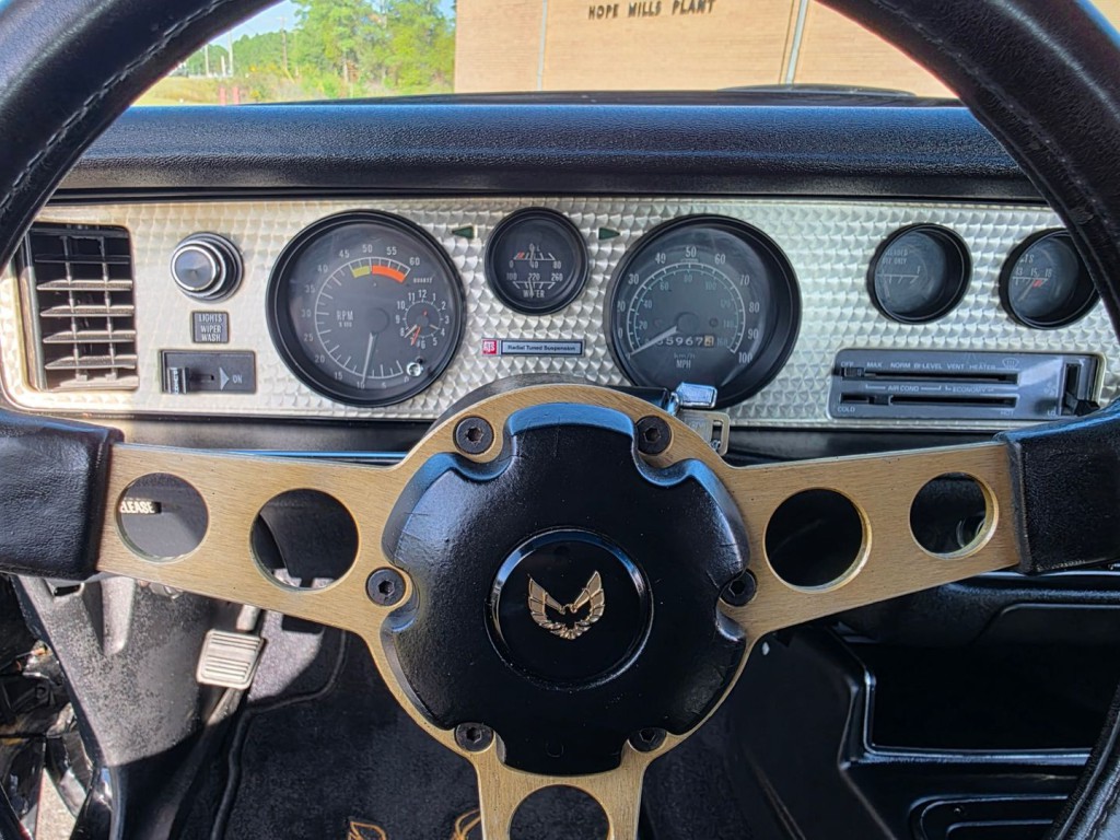 1976 Pontiac Firebird Image 17