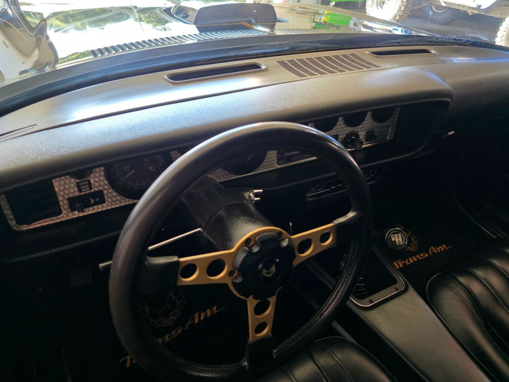 1976 Pontiac Firebird Image 33