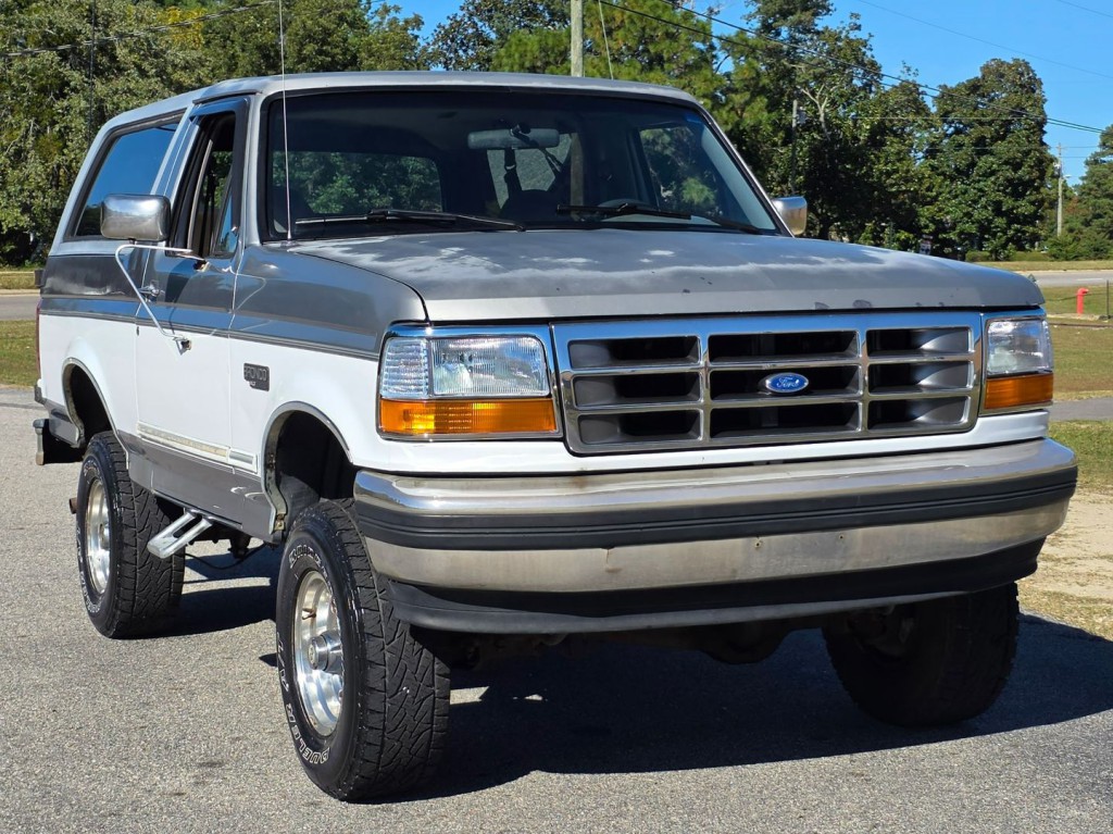 1995 Ford Bronco Image 4