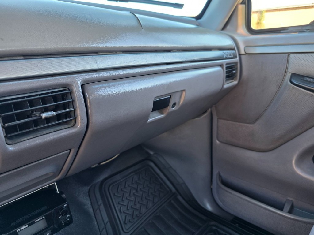 1995 Ford Bronco Image 22