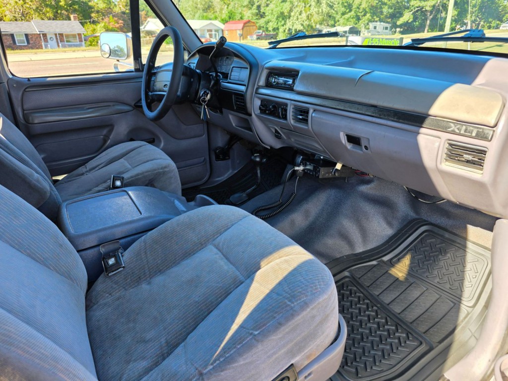 1995 Ford Bronco Image 34