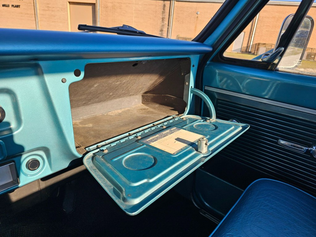 1969 GMC 1500 Image 24