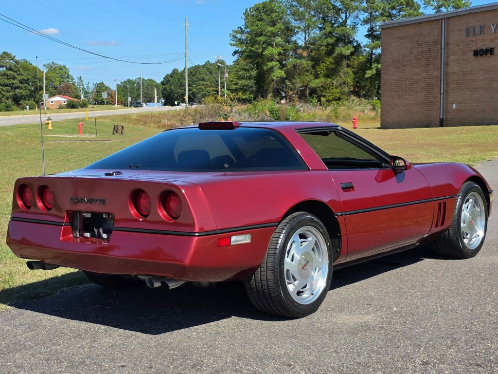 1988 Chevrolet Corvette Image 7