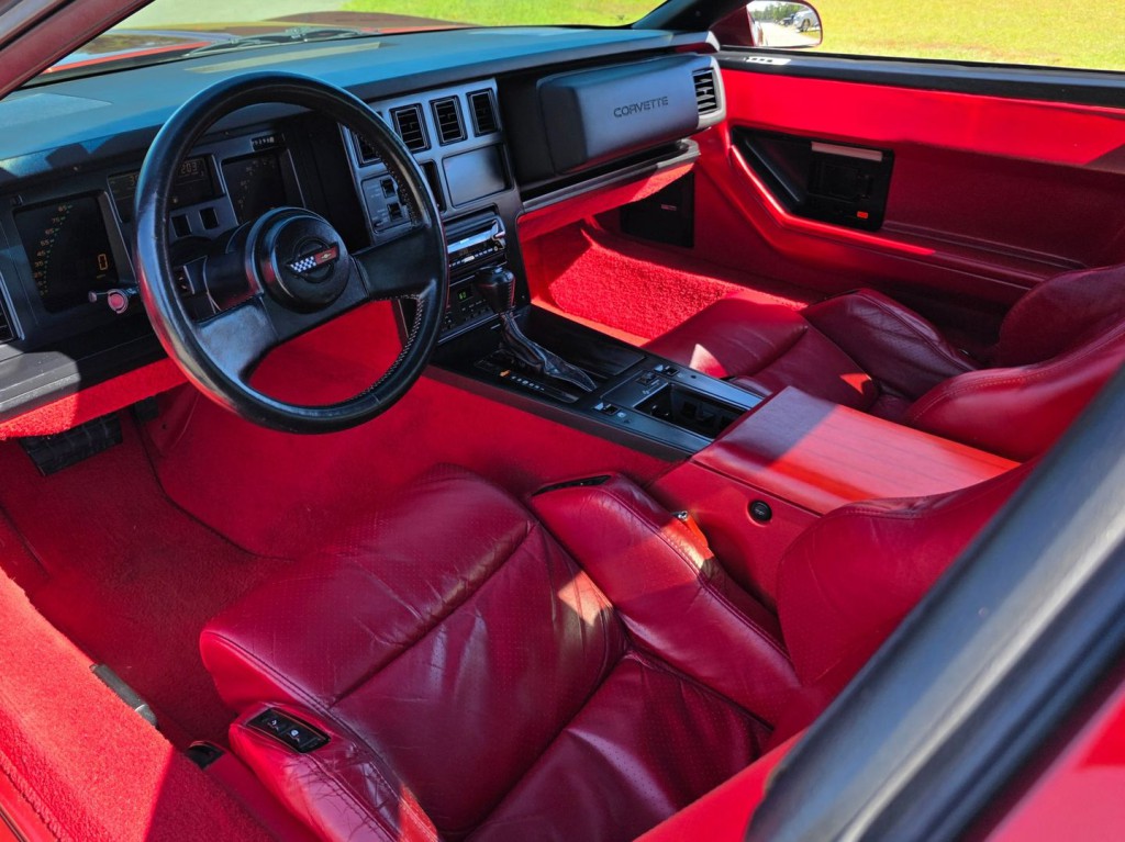 1988 Chevrolet Corvette Image 16
