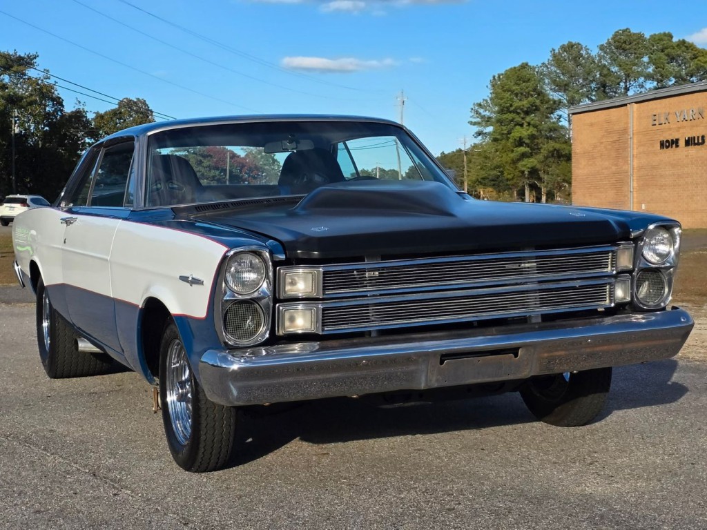 1966 Ford Galaxie Image 4