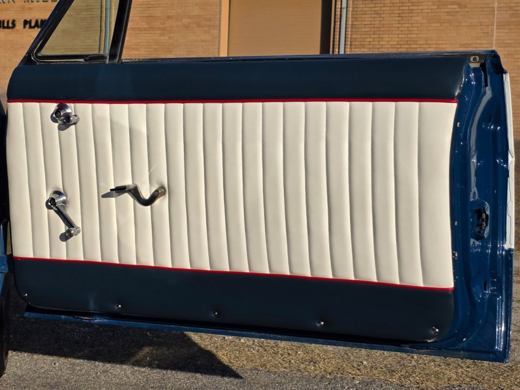 1966 Ford Galaxie Image 32