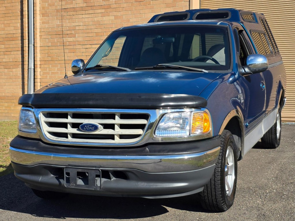 2000 Ford F-150 Image 2