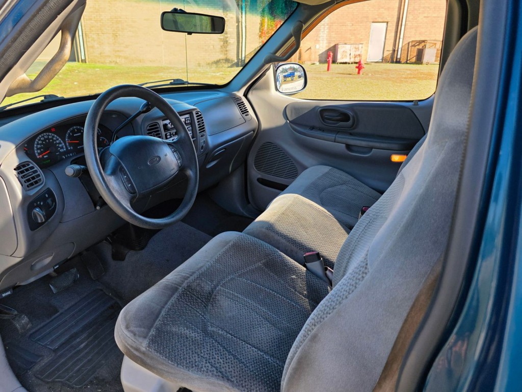 2000 Ford F-150 Image 16