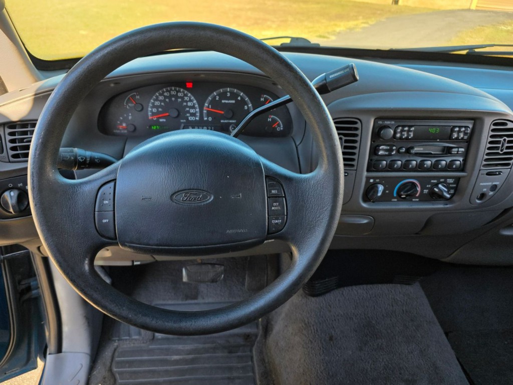 2000 Ford F-150 Image 17