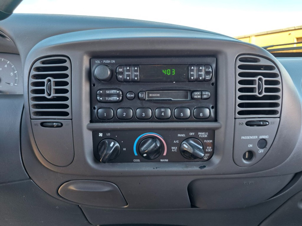 2000 Ford F-150 Image 19