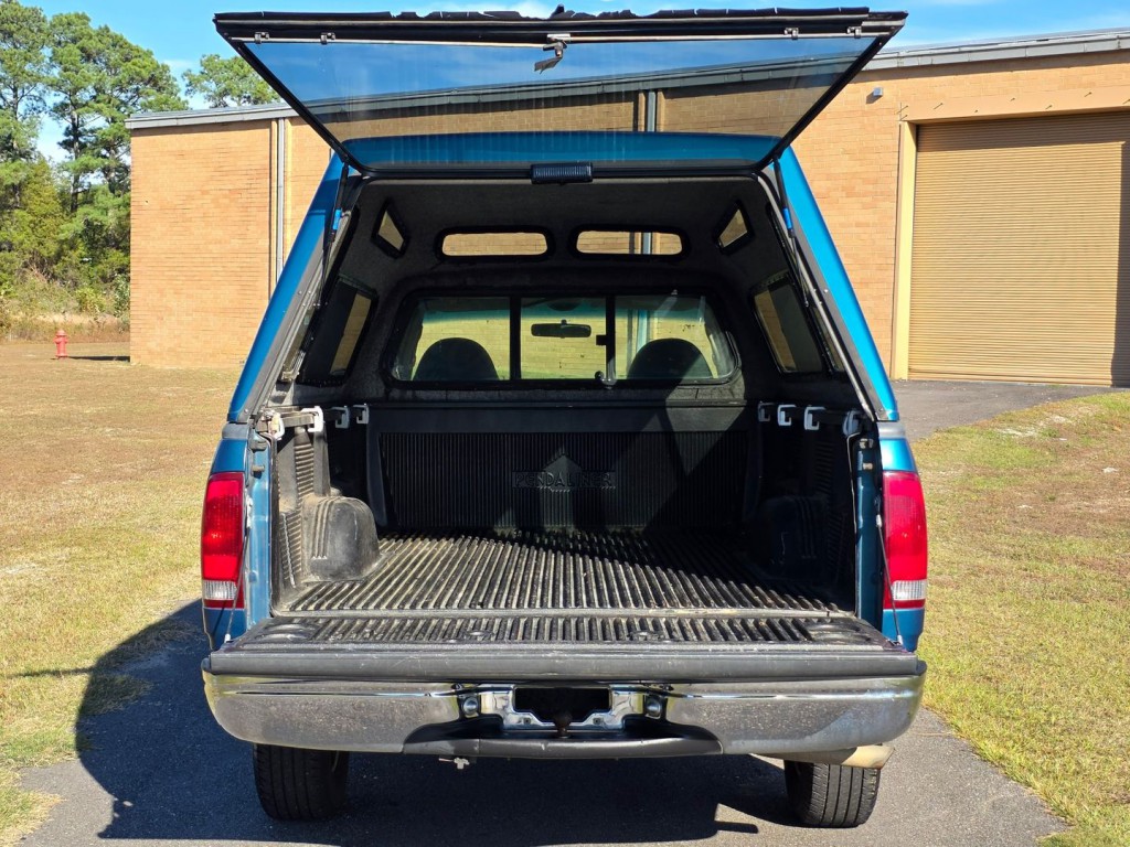 2000 Ford F-150 Image 40