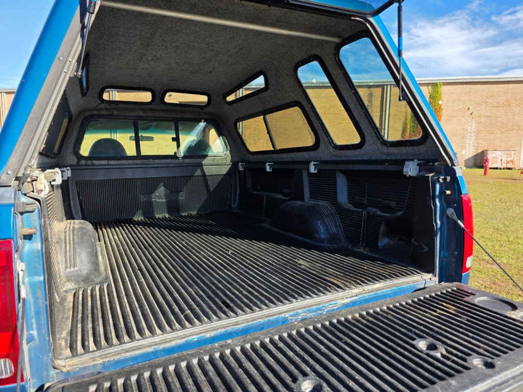 2000 Ford F-150 Image 43