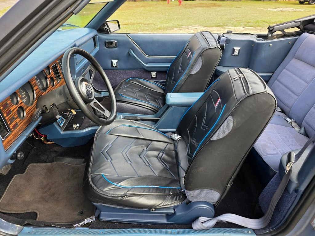 1986 Ford Mustang Image 15