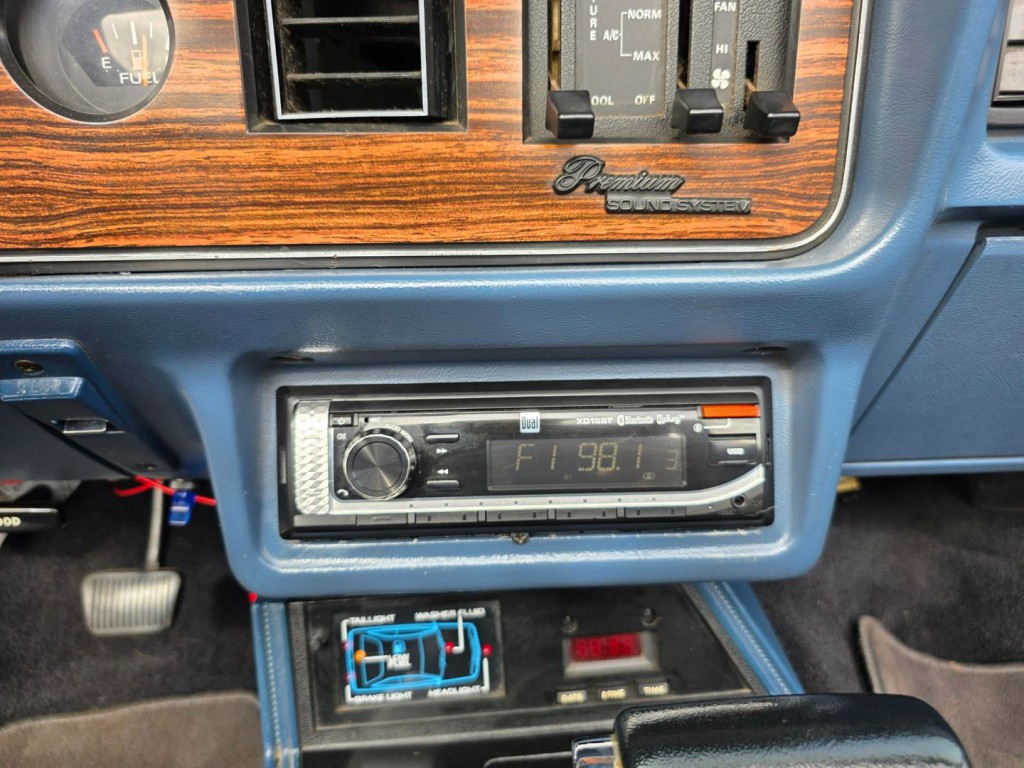 1986 Ford Mustang Image 19