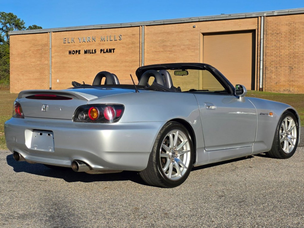 2005 Honda S2000 Image 7