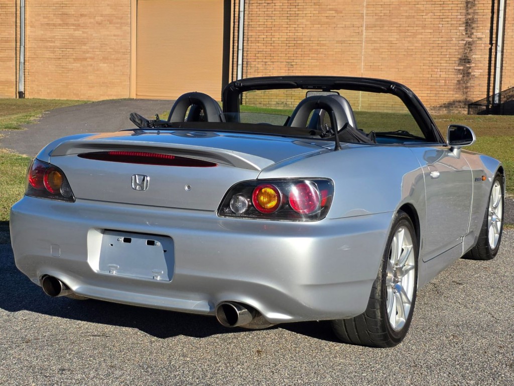 2005 Honda S2000 Image 8