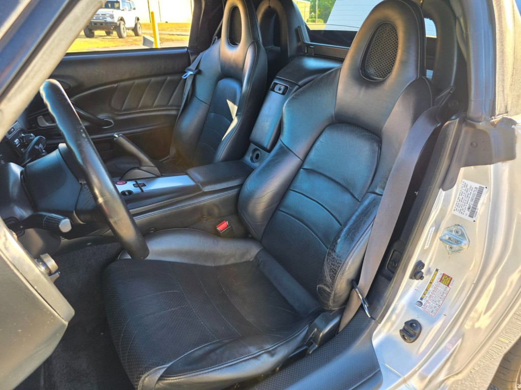 2005 Honda S2000 Image 14