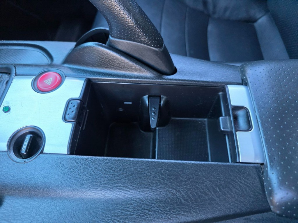 2005 Honda S2000 Image 23